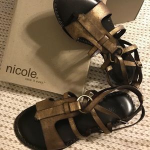 New in Box - Nicole Peacekeeper Gold Sandals - 8.5